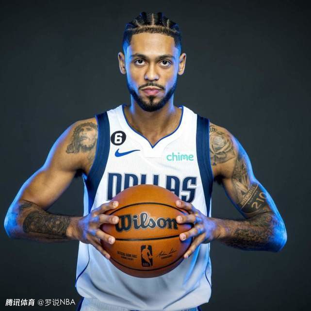 布伦森38分字母32+13尼克斯终结雄鹿7连胜　NBA圣诞大战，尼克斯主场迎战雄鹿，尼克斯目前16胜12负排在东部第6位，雄鹿则是一波7连胜，22胜7负高居东部次席，两队两天前有过交锋，雄鹿轻松取胜。